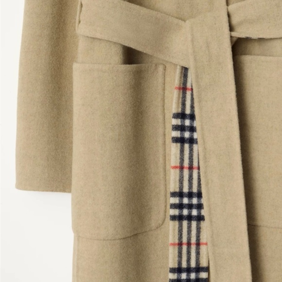 Burberry Reversible Wool Wrap Coat with Belt. - Picture 2 of 10